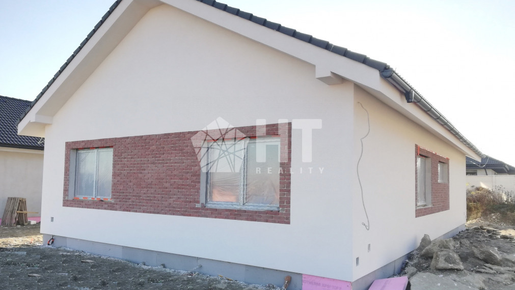 **POSLEDNÉ DVA 5 izbové bungalovy z 1. EPATY**, ÚP 118 m2, POZEMOK 502 m2, Chorvátsky Grob- IBA 4 KM OD VAJNOR