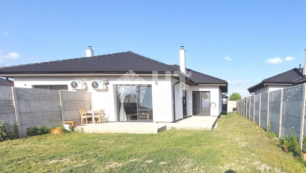 1 ročná novostavba 4 izbového RD s ÚP 85 m2 a slnečným pozemkom 418 m2, Slovenský Grob, Malý raj, Južná ul.