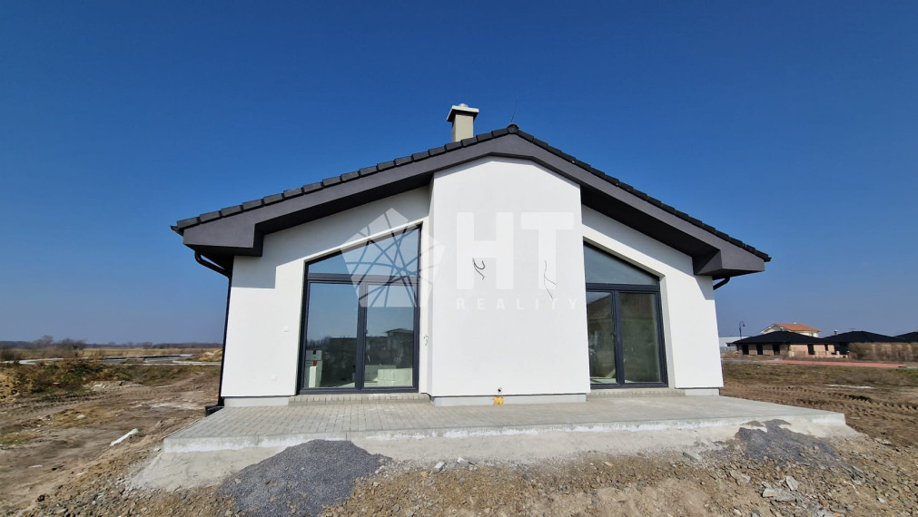 Ponúkame na predaj 5 izbový rodinný dom s ÚP 135,7m2 ,pozemok 663m2, Zohor, Lábska ulica - Kolaudujeme