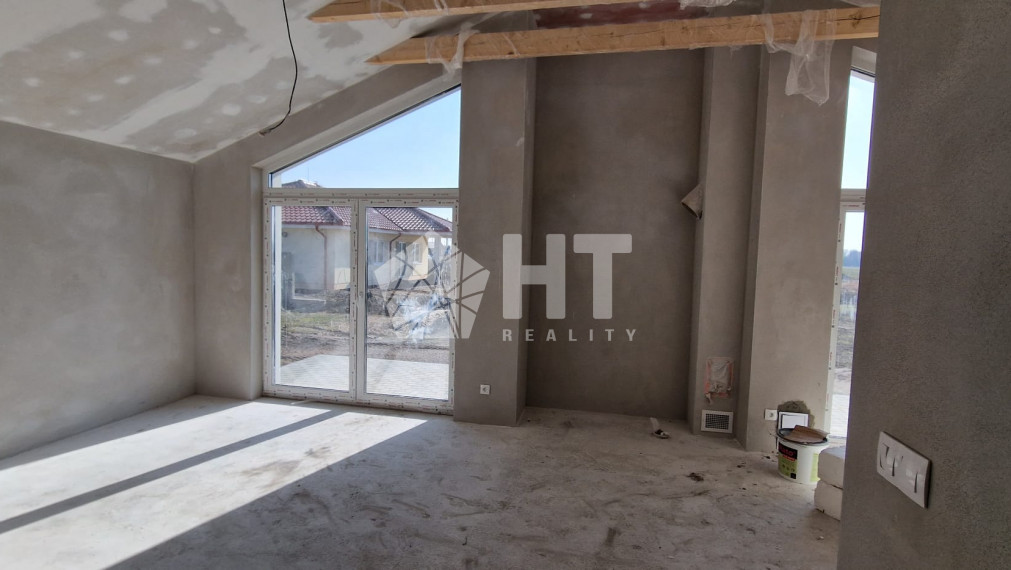 Ponúkame na predaj 5 izbový rodinný dom s ÚP 135,7m2 ,pozemok 663m2, Zohor, Lábska ulica - Kolaudujeme