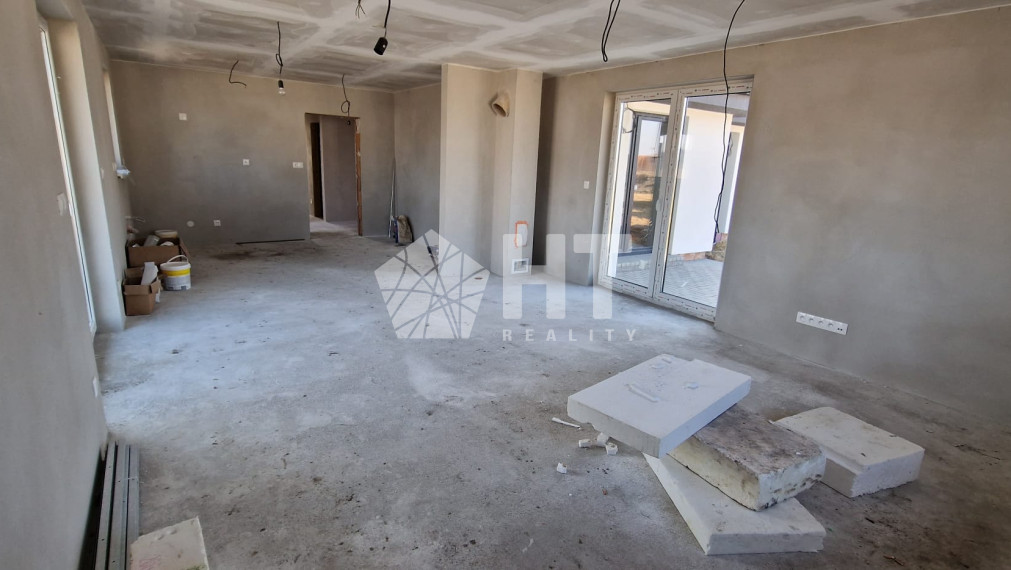 Ponúkame na predaj výnimočný 5 izbový rodinný dom s garážou, Zohor, Smreková ulica - Kolaudujeme