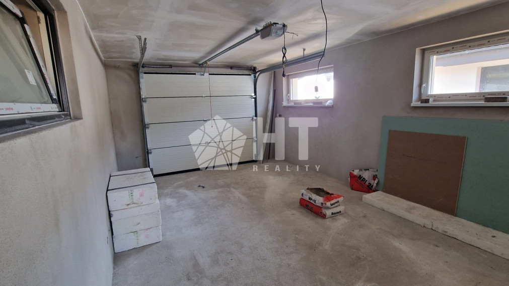 Ponúkame na predaj výnimočný 5 izbový rodinný dom s garážou, Zohor, Smreková ulica - Kolaudujeme