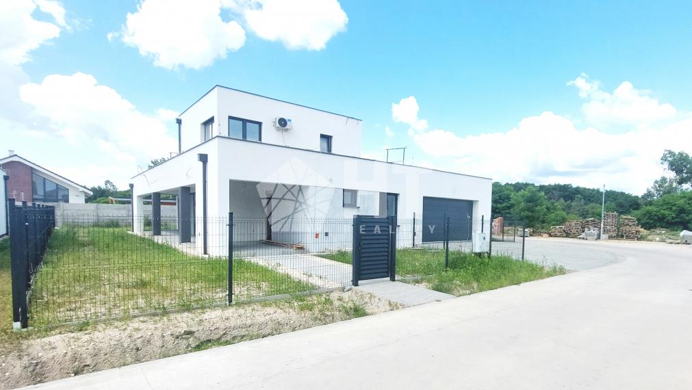 5 izbový RODINNÝ DOM S DVOJGARÁŽOU, ÚP 171 m2, rohový pozemok 597 m2, Chorvátsky Grob – Monarská alej II,