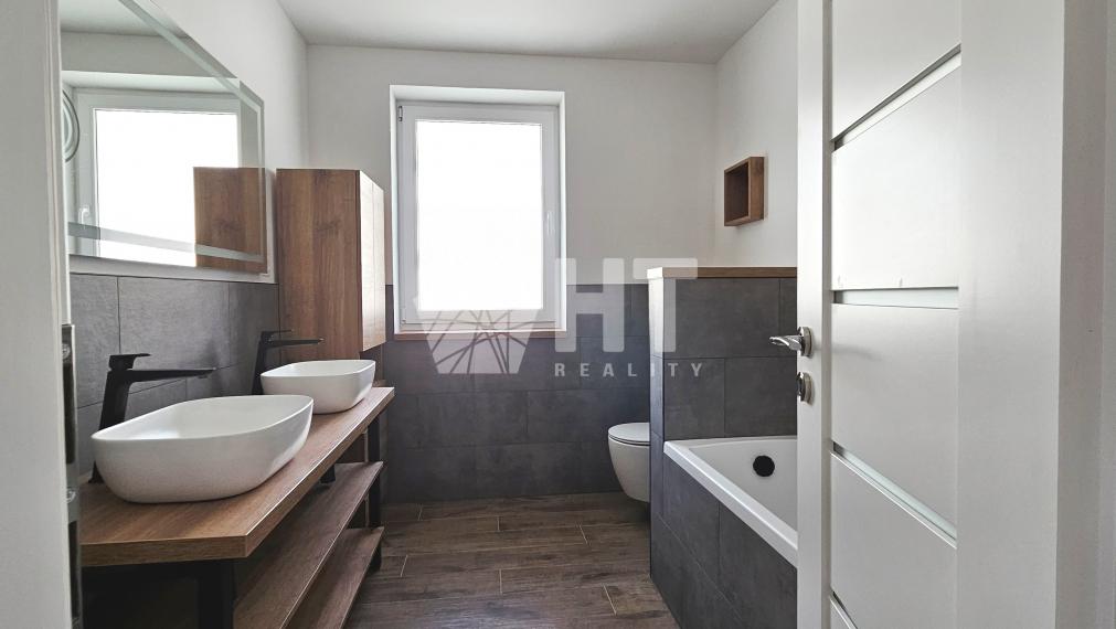 **ZĽAVA 10.000€** na RD v štádiu ŠTANDARD + kuchynská linka, ÚP 136 m2, POZEMOK 301 m2, CÍFER, Lúčna ul.