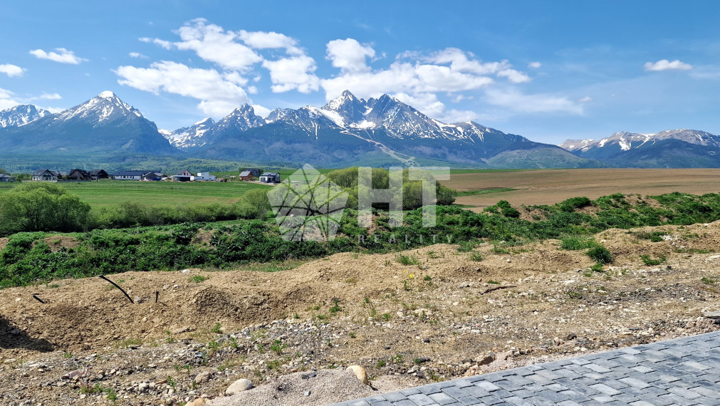 4 izbový „Chalet Grandview B“ s 2 kúpeľňami v Starej Lesnej a exkluzívnym výhľadom na Vysoké Tatry