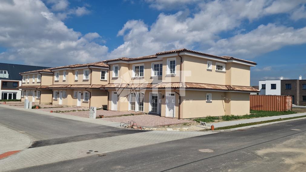 SKOLAUDOVANÁ NOVOSTAVBA - TOSKANA VRAKUŇA, DVOJDOMY JUŽANSKÉHO TYPU- TYP DOMU 6, BA II. Vrakuňa, Magnóliová