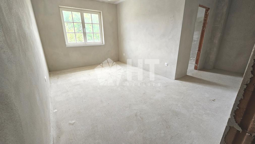 6-izbový rodinný dom s 3 kúpeľňami s ÚP 166 m2, POZEMOK 600 m2, Vinosady, iba 4 km od Pezinka