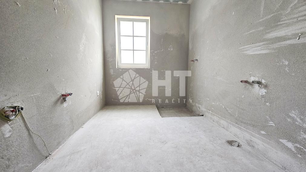 6-izbový rodinný dom s 3 kúpeľňami s ÚP 166 m2, POZEMOK 600 m2, Vinosady, iba 4 km od Pezinka