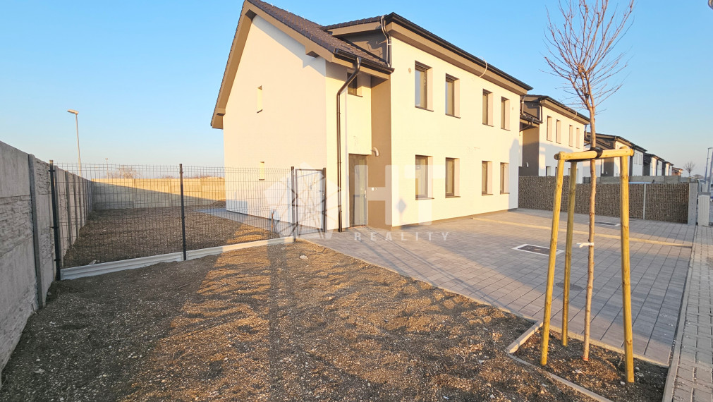 SKOLAUDOVANÝ 4-IZBOVÝ NÍZKOENERGETICKÝ DOM S TEPELNÝM ČERPADLOM, REPÍKOVÁ UL., HVIEZDOSLAVOV