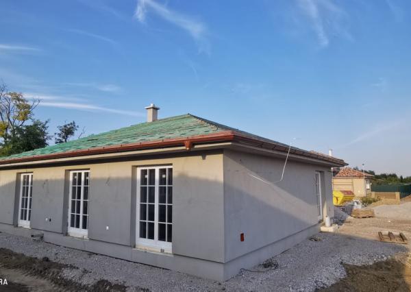 ***Ponúkame na predaj 4-izbový rodinný dom v Toskánskom štýle ,ÚP 112,5m2 pozemok 569m2,Kolaudácia 12/2***
