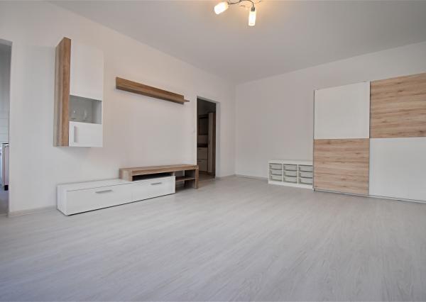 Krásny 1 izbový byt po rekonštrukcii, BA IV. Dúbravka, Saratovská