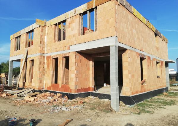 2-podlažný 4 IZBOVÝ RD s TEPELNÝM ČERPADLOM- ÚP 128 m2, POZEMOK cca 370 m2, Bernolákovo, Chmeľová ul.