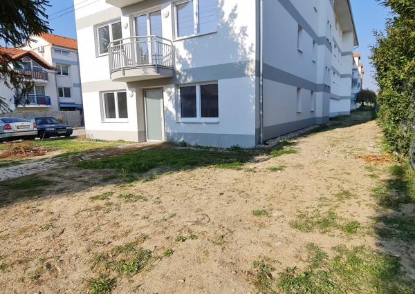 ***Ponúkame na predaj 3 izbový byt s označením HP0 s ÚP 80,68 m2, záhrada 103m2***