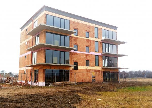 3- izbový byt o výmere 67,92 m2 s pivnicou 1,5 m2 a priestranným balkónom 17,55 m2 + PARKOVACIE MIESTO V CENE