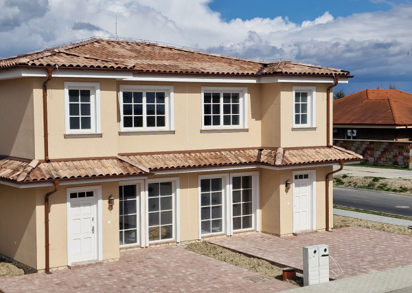 SKOLAUDOVANÁ NOVOSTAVBA - TOSKANA VRAKUŇA, DVOJDOMY JUŽANSKÉHO TYPU- TYP DOMU 6, BA II. Vrakuňa, Magnóliová