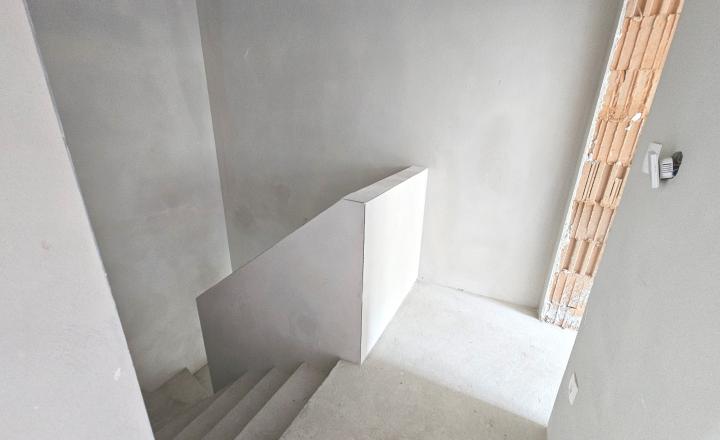 6-izbový rodinný dom s 3 kúpeľňami s ÚP 166 m2, POZEMOK 600 m2, Vinosady - fotografia 19